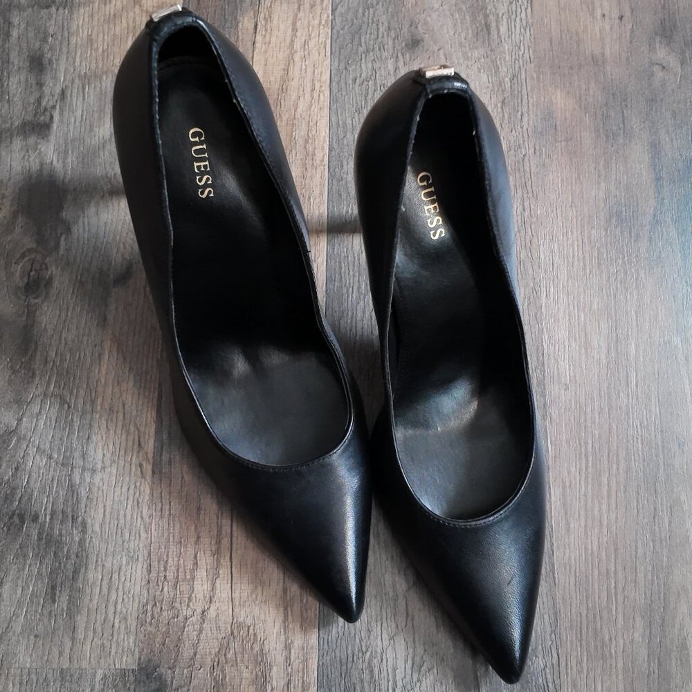 Guess Black Pointed-Toe Stiletto Heels – Size 10M